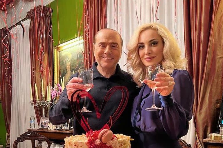 Silvio Berlusconi y su última pareja, Marta Fascina