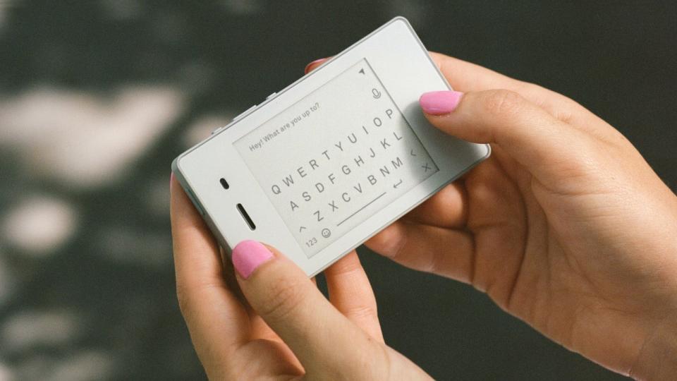 The Light Phone 2 can text like a smartphone