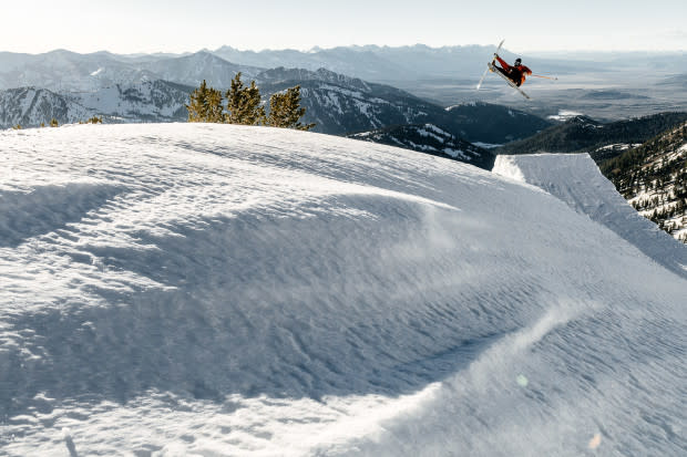 On top of the world overlooking the Sawtooth Basin. Wing Tai Barrymore found this perfect spring kicker spot and sailed a rodeo over a jagged Idaho landscape. After the session, we headed for the highest ridge in the zone to witness one of Idaho’s unbeatable sunsets.<p>Photo: Tal Roberts</p>