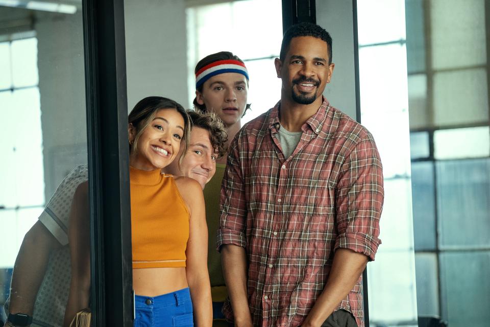 New York sports reporter Mack (Gina Rodriguez) gets help from her pals (Augustus Prew, Joel Courtney and Damon Wayans Jr.) to win over a dude in the romantic comedy "Players."