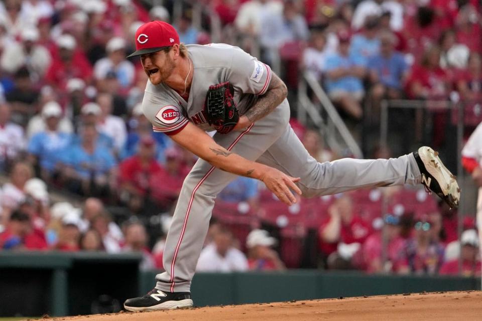 Cincinnati Reds starting pitcher Ben Lively throws during the first inning of a baseball game against the St. Louis Cardinals Friday, June 9, 2023, in St. Louis. (AP Photo/Jeff Roberson)