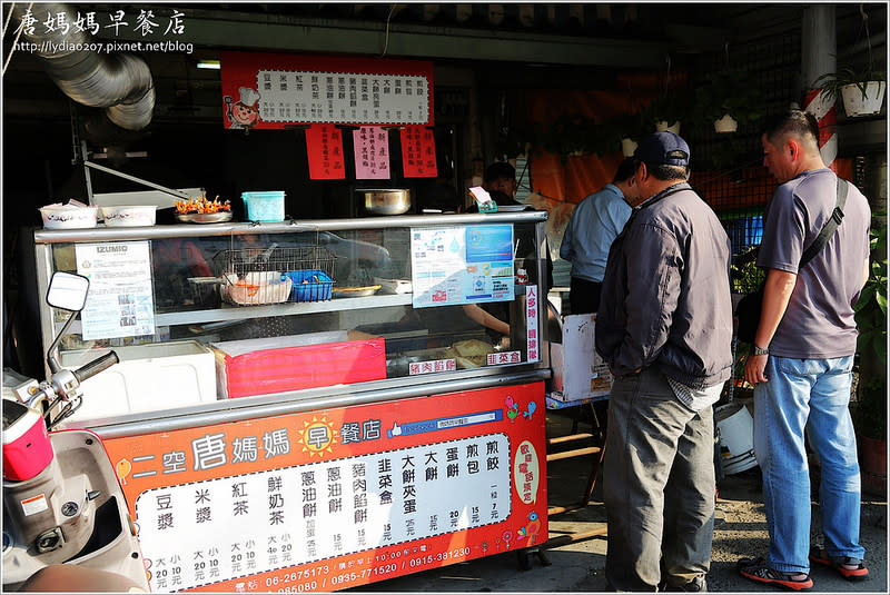 【食記│台南】唐媽媽早餐店~小低調美味，二空眷村50年隱藏古早味!