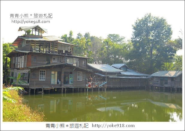 嘉義山門水晶教堂》竹崎景點哥德式水上教堂亮相可順遊山門咖啡