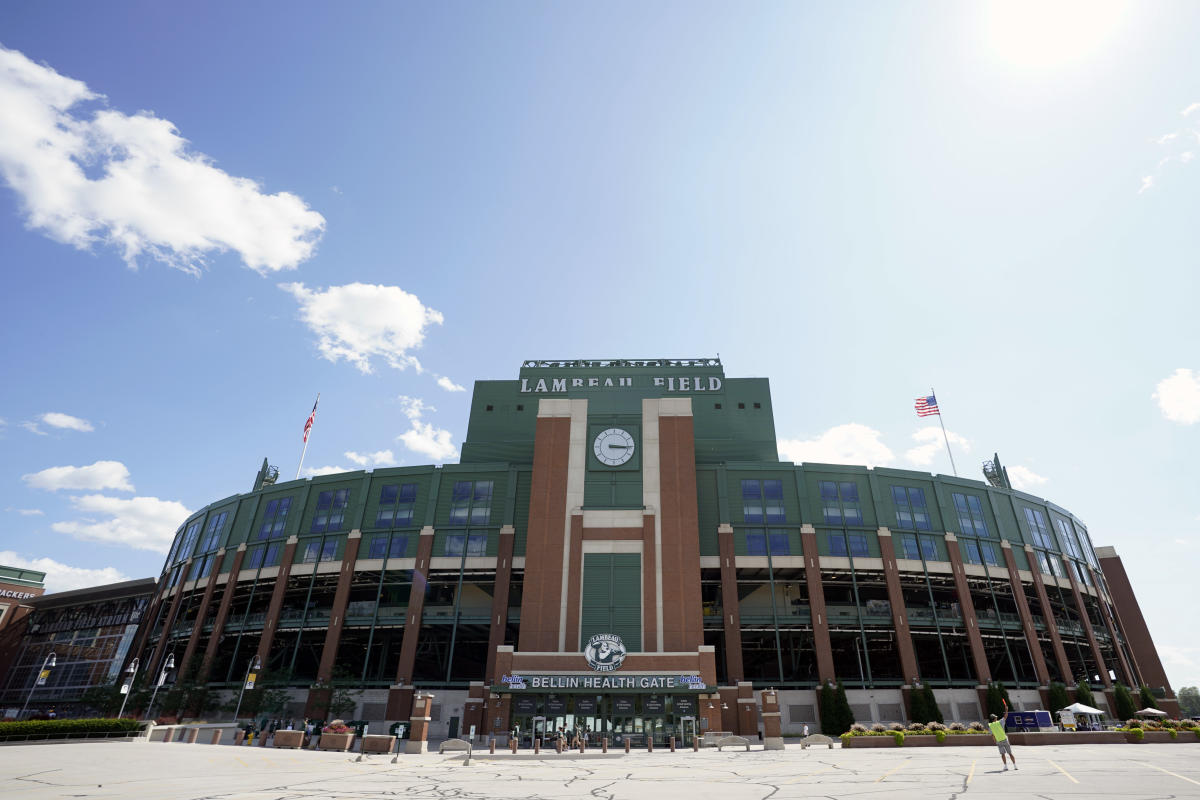 Green Bay Packers - The #Packers 50s Classic Uniform will debut Week 7 at  Lambeau Field against Washington. 