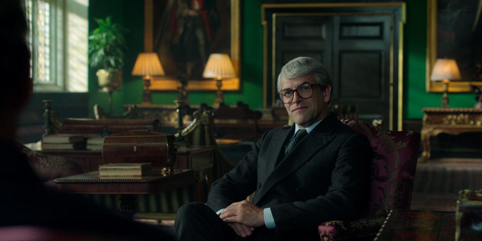 Jonny Lee Miller as John Major in The Crown Season 5 of The Crown