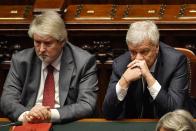 <p>Il ministro del Lavoro Giuliano Poletti nel 2017 ha guadagnato 104.435 euro. Segue il ministro dell’Ambiente Gianluca Galletti con 101.006. (Getty) </p>