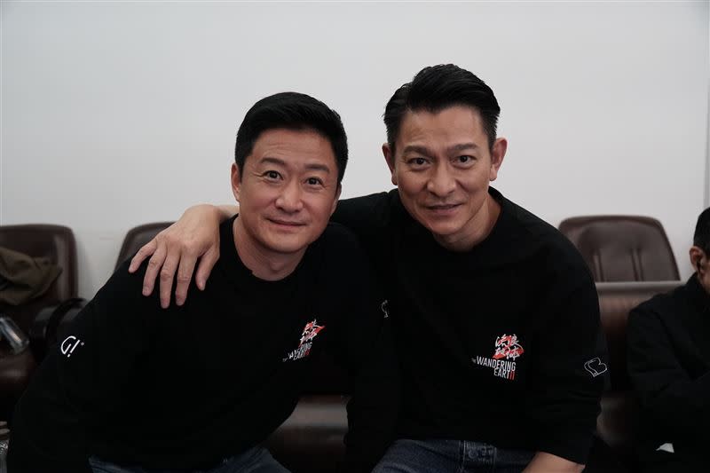 大陸電影《流浪地球2》由吳京（左）、劉德華（右）等人主演。（圖／台灣映藝提供）