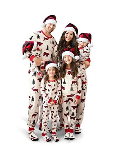 14) The Children's Place Family Matching Christmas Holiday Pajamas Set