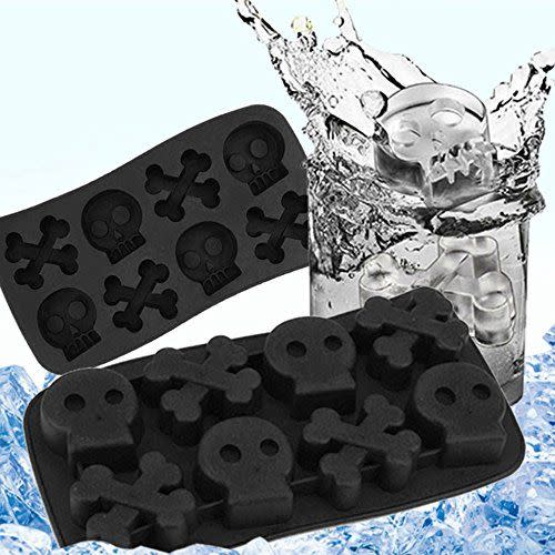 25) POPBLOSSOM Skull Crossbones Silicone Ice Maker — 2-pack