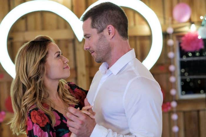 Bethany Joy Lenz and Luke MacFarlane in A Valentine's Match