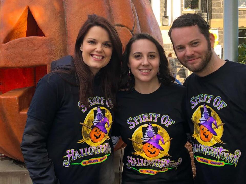 Kimberly J. Brown, Emily Roeske, and Joey Zimmerman attend the Spirit of Halloweentown festival in 2017