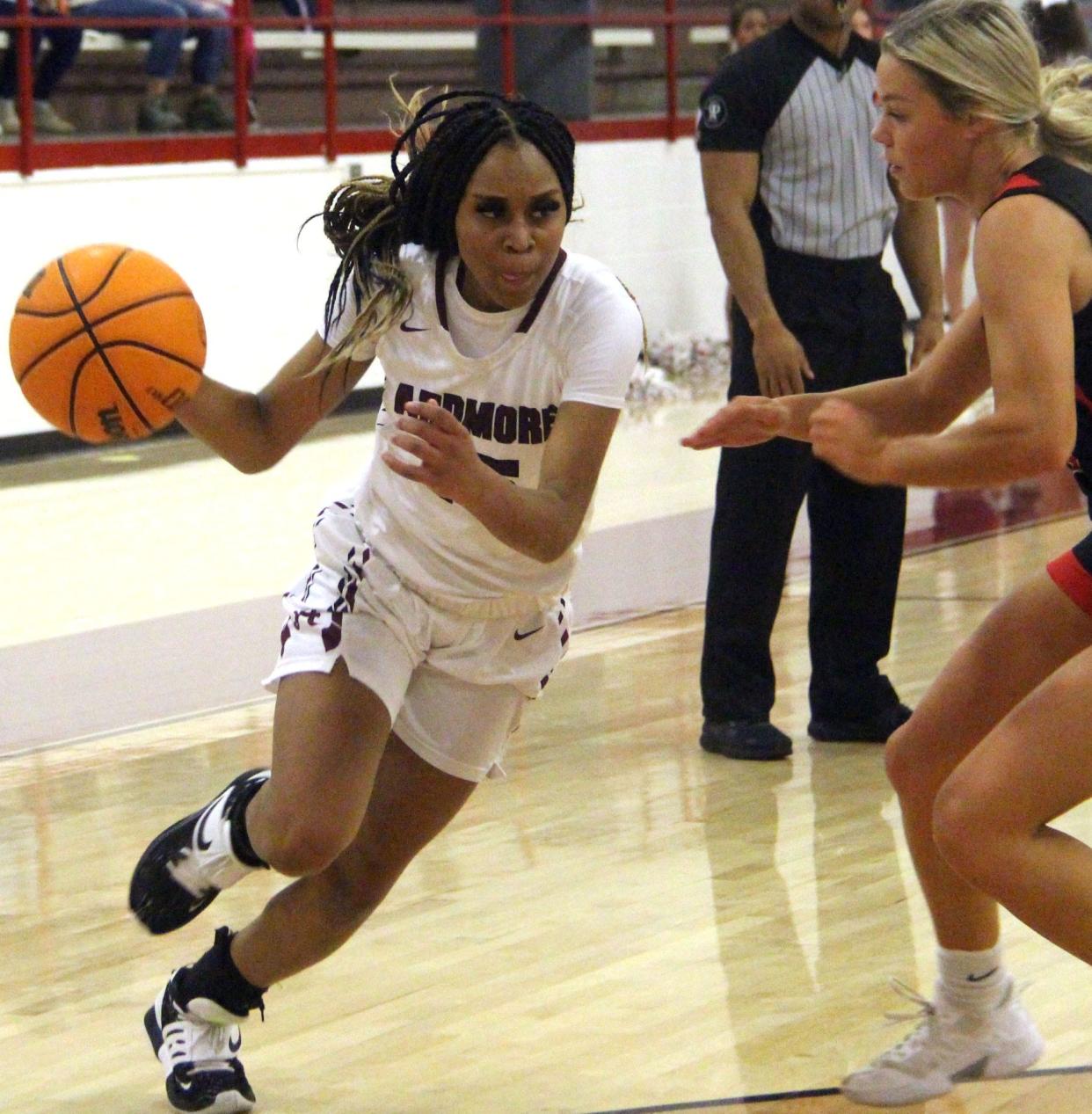 Ardmore's Khalayah Willis finished with 22 points, five assists and three steals on Tuesday in a 61-53 setback to Duncan.