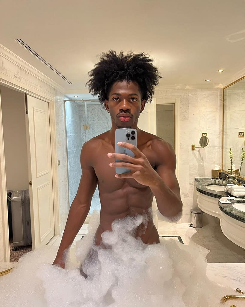 Lil Nas X, bathroom selfie, Instagram