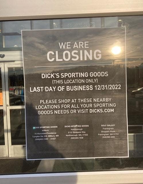 Shoppers at Dick's Sporting Goods in Lincoln Plaza are learning of the store's fate.