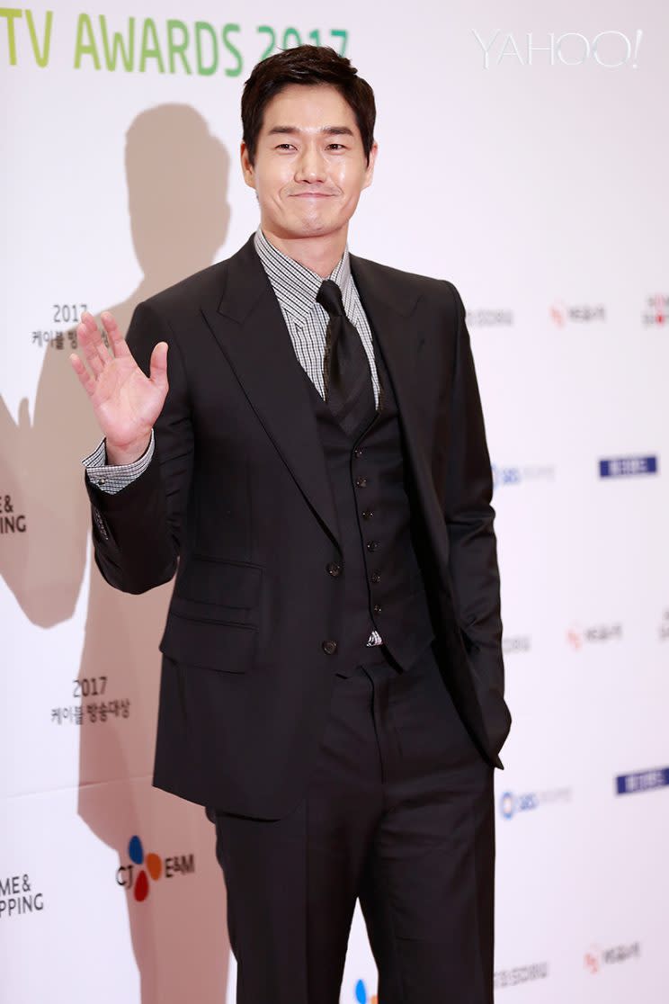 Yoo Ji-tae beat Gong Yoo to take home the Best Actor award for 