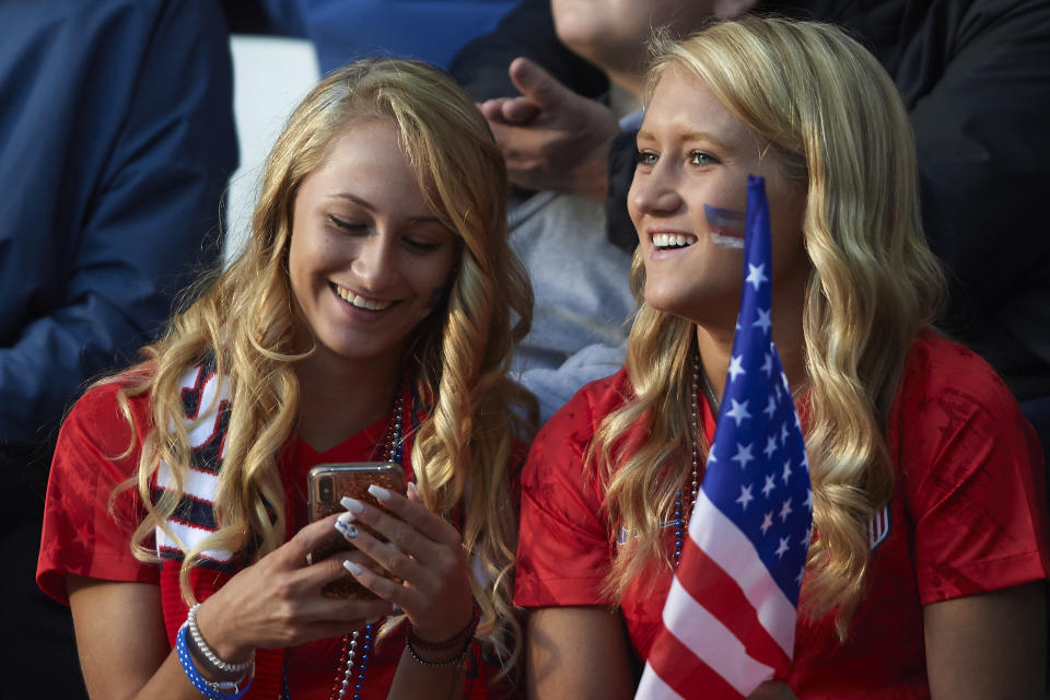 Fans of USA competes prior to the 2019 FIFA Women's World Cup France group F match between USA and Thailand at Stade Auguste Delaune on June 11, 2019 in Reims, France. (Photo by Quality Sport Images/Getty Images)