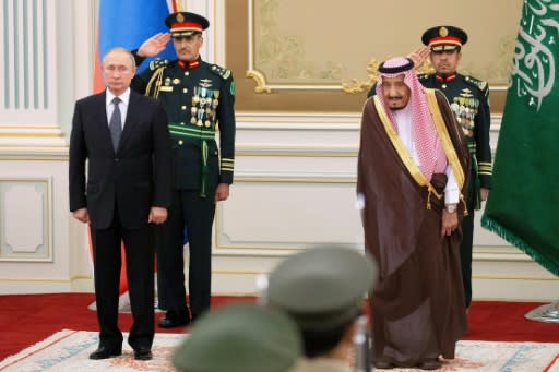 Russian President Vladimir Putin and Saudi Arabia's King Salman discussed oil and tensions with Iran