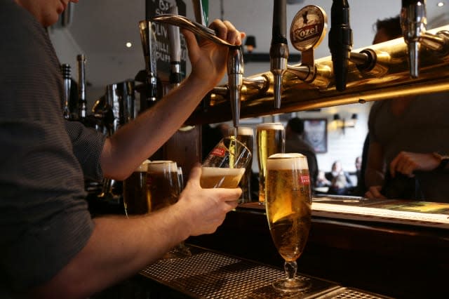 Limiting alcohol sales can cut hospital admissions, researchers say