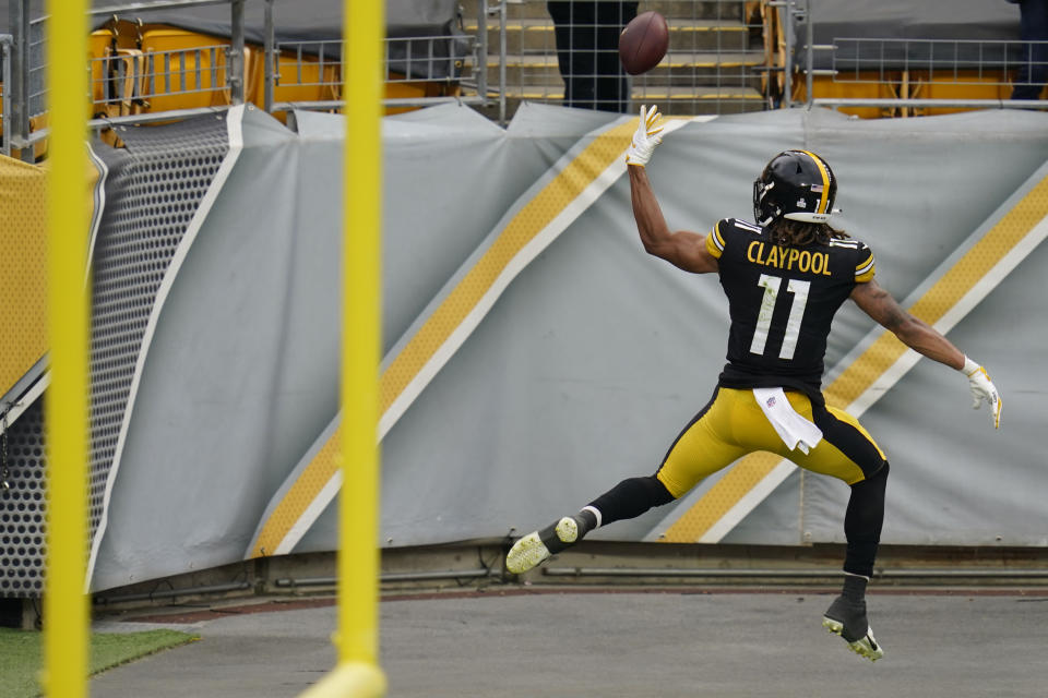 Pittsburgh Steelers wide receiver Chase Claypool celebrates his second of four touchdowns against the Philadelphia Eagles on Sunday. (AP Photo/Keith Srakocic)