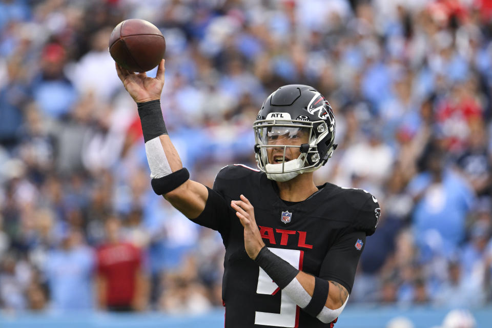 Atlanta Falcons quarterback Desmond Ridder (9) throws a pass during the first half of an NFL football game against the Tennessee Titans, Sunday, Oct. 29, 2023, in Nashville, Tenn. (AP Photo/John Amis)