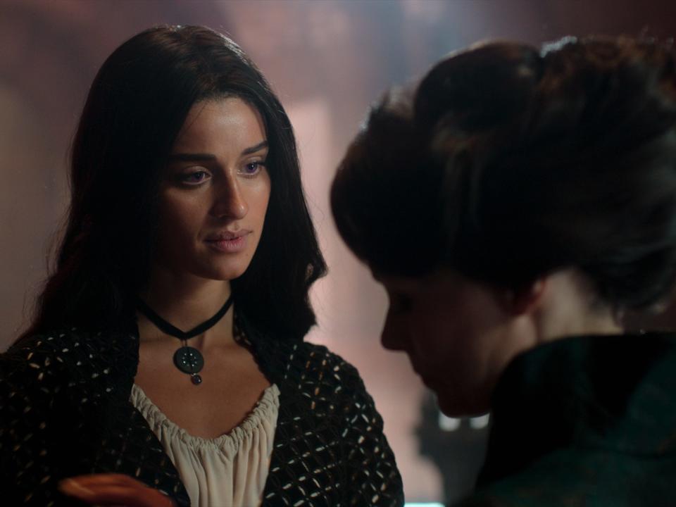 Yennefer (Chalotra) speaking to Tissaia (Buring) in "The Witcher" season three.