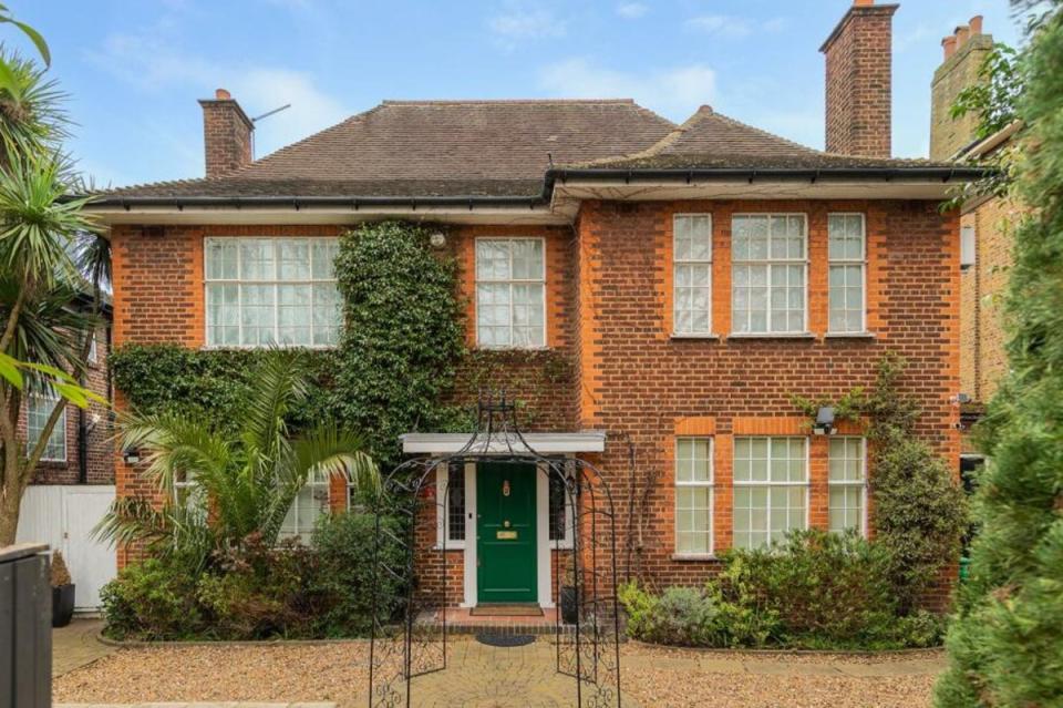 The recording studio of the Chiswick home is now a one-bedroom annexe  (Fine & Country)