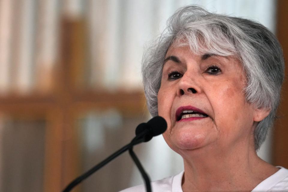 Esther Duran Lumm, co-chair of the Uncage & Reunite Families Coalition, speaks during the news conference on Aug. 4, 2022.