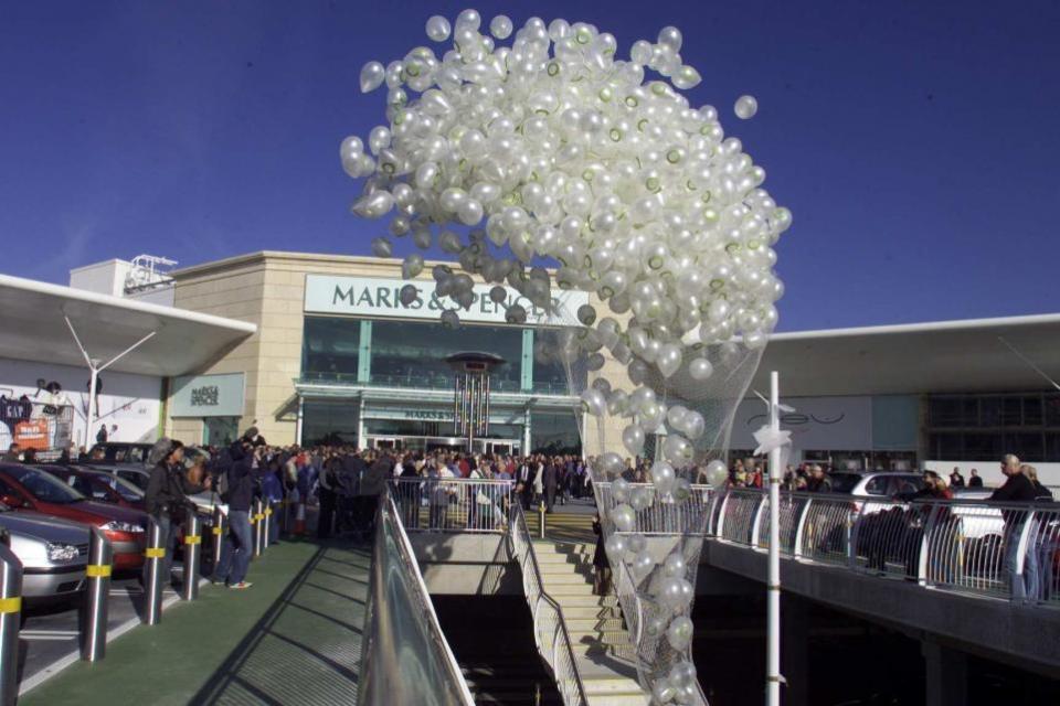 Bournemouth Echo: Castlepoint's Marks & Spencers store opening - balloons mark the opening of the new store...the latest one...