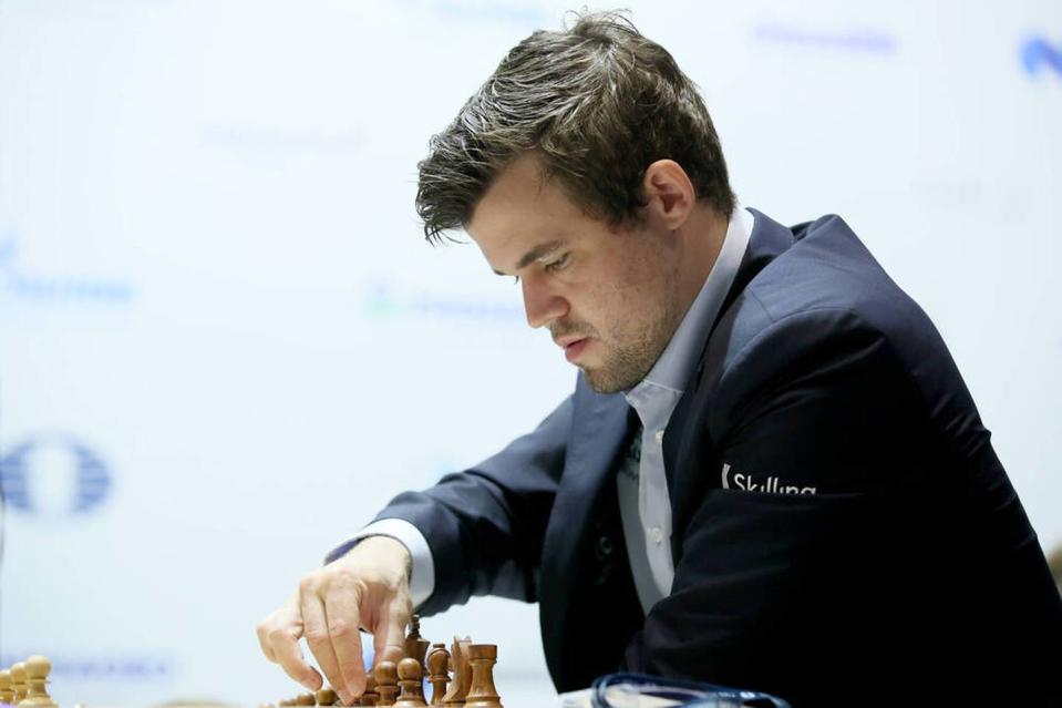 Aufgabe! Carlsen holt nächsten Sieg