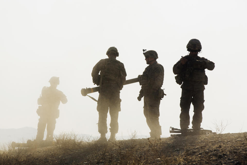 U.S. soldiers from D Troop of the 3rd Cavalry Regiment complete a training exercise near forward operating base Gamberi in the Laghman province of Afghanistan, Dec. 30, 2014. (Lucas Jackson/Reuters)
