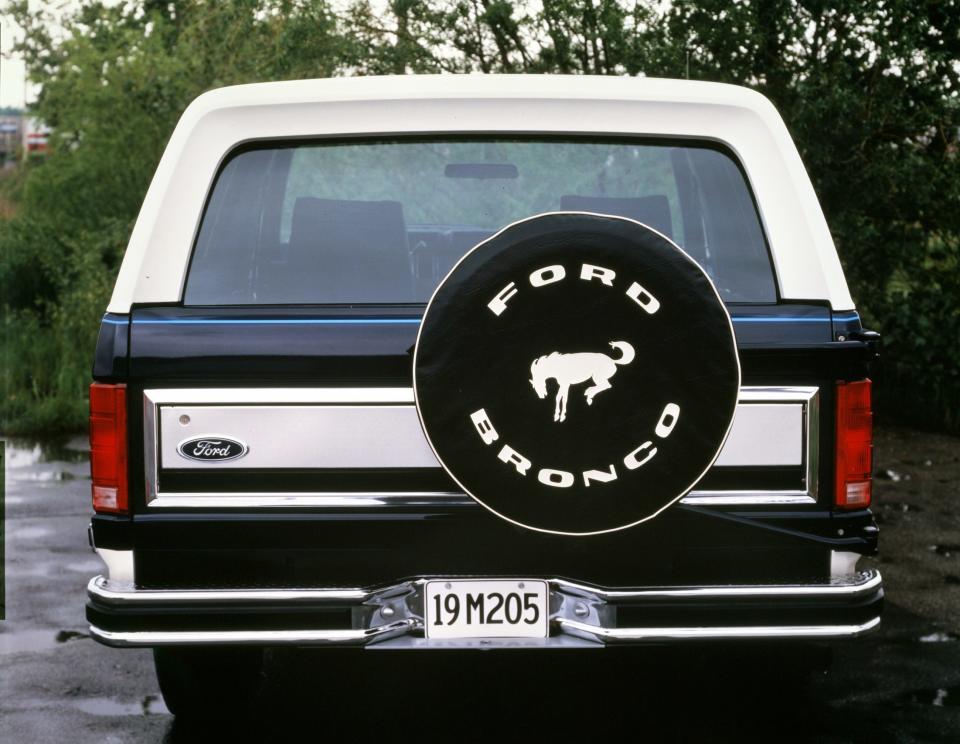 1984 Ford Bronco001