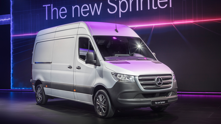 Die „letzte Meile“ ist eine große Herausforderung für die Logistik. Mit dem neuen Sprinter will Daimler den Transporter voll vernetzen – und so das etablierte Gefüge der Logistikbranche aufbrechen.