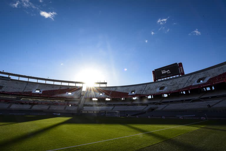 Vista general del Estadio Monumental Antonio Vespucio Liberti antes de un partido entre River Plate y Colón como parte del Torneo 2021 de la Liga Profesional de Fútbol el 18 de julio de 2021 en Buenos Aires, Argentina.