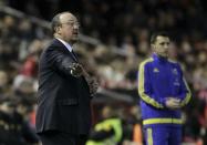 Football Soccer - Valencia v Real Madrid - Spanish Liga - Mestalla Stadium, Valencia, Spain - 3/1/16. Real Madrid's coach Rafael Benitez (L) gestures. REUTERS/Heino Kalis