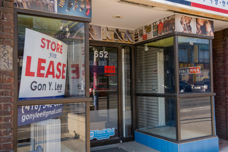 TORONTO, ONTARIO, CANADA - 2021/04/08: 'Store For Lease' sign seen on a window of closed downtown store. 
Toronto and Province of Ontario are in the third lockdown in a year, battling against new variants during the COVID-19 pandemic. (Photo by Shawn Goldberg/SOPA Images/LightRocket via Getty Images)