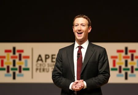 Facebook founder Mark Zuckerberg addresses the audience during a meeting of the APEC (Asia-Pacific Economic Cooperation) Ceo Summit in Lima, Peru, November 19, 2016. REUTERS/Mariana Bazo