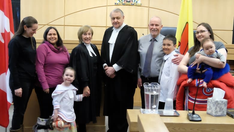 Inuk lawyer introduces another Inuk lawyer as she's called to the bar