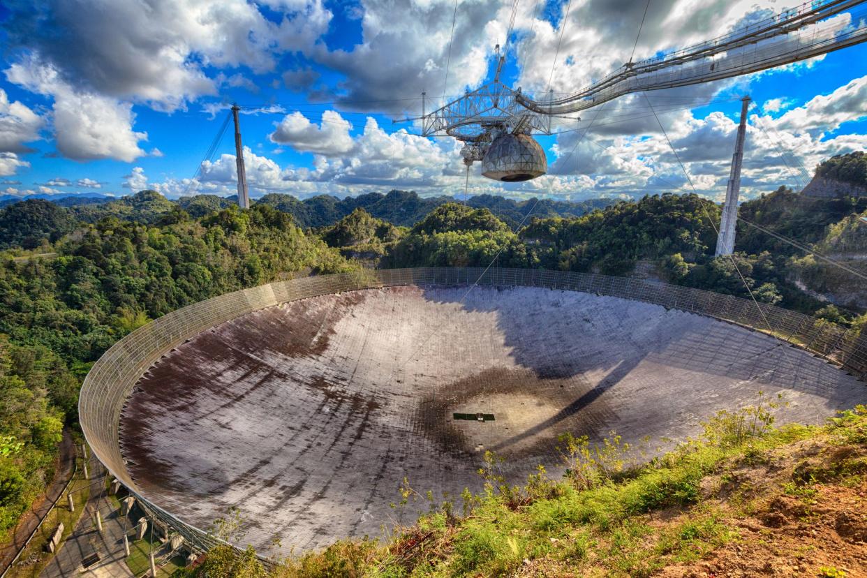 arecibo observatory dish viewed from above