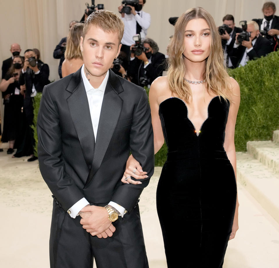 Hailey Bieber with her husband Justin at the 2021 Met Gala. (Getty Images)