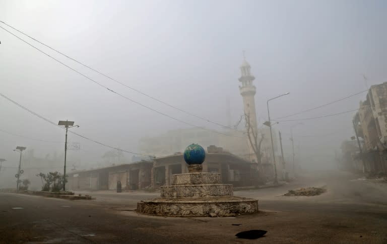 Une place déserte de la ville de Maaret al-Noomane, dans la province syrienne d'Idleb, le 24 décembre 2019