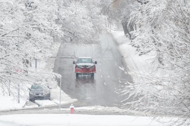 Kansas City streets are icy after freezing rain. Stay safe with these  driving tips