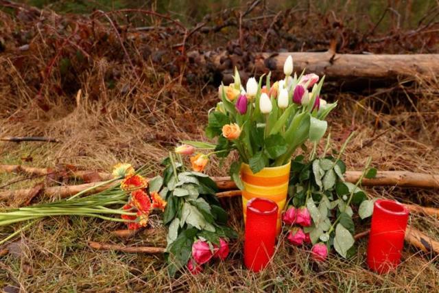 Alemania: una ni&#xf1;a de 12 a&#xf1;os fue hallada muerta en un bosque y dos de sus amigas confesaron el crimen.