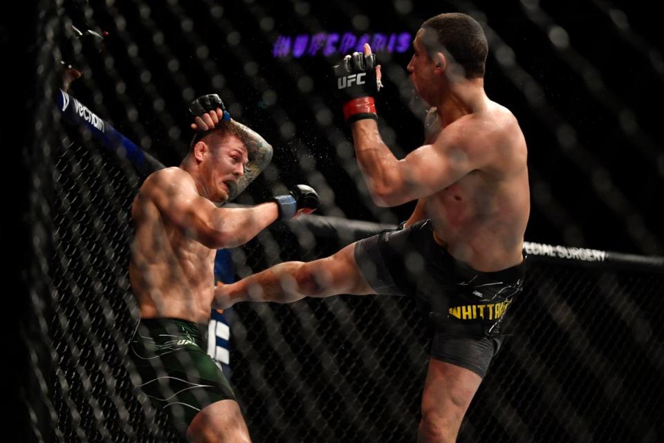 Robert Whittaker (right) was a unanimous-decision victor against Marvin Vettori (AFP via Getty Images)