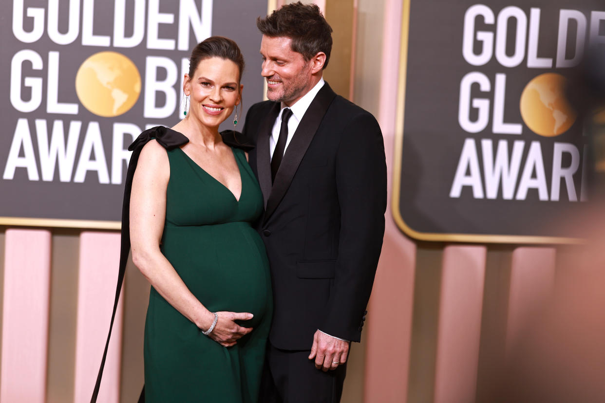 BEVERLY HILLS, CALIFORNIA - JANUARY 10: (L-R) Hilary Swank and Philip Schneider attend the 80th Annual Golden Globe Awards at The Beverly Hilton on January 10, 2023 in Beverly Hills, California. (Photo by Matt Winkelmeyer/FilmMagic)
