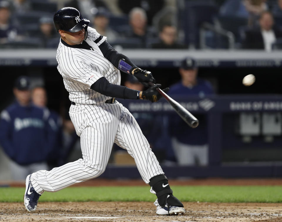 New York Yankees' Gary Sanchez hits a single against the Seattle Mariners during the eighth inning of a baseball game Thursday, May 9, 2019, in New York. (AP Photo/Kathy Willens)