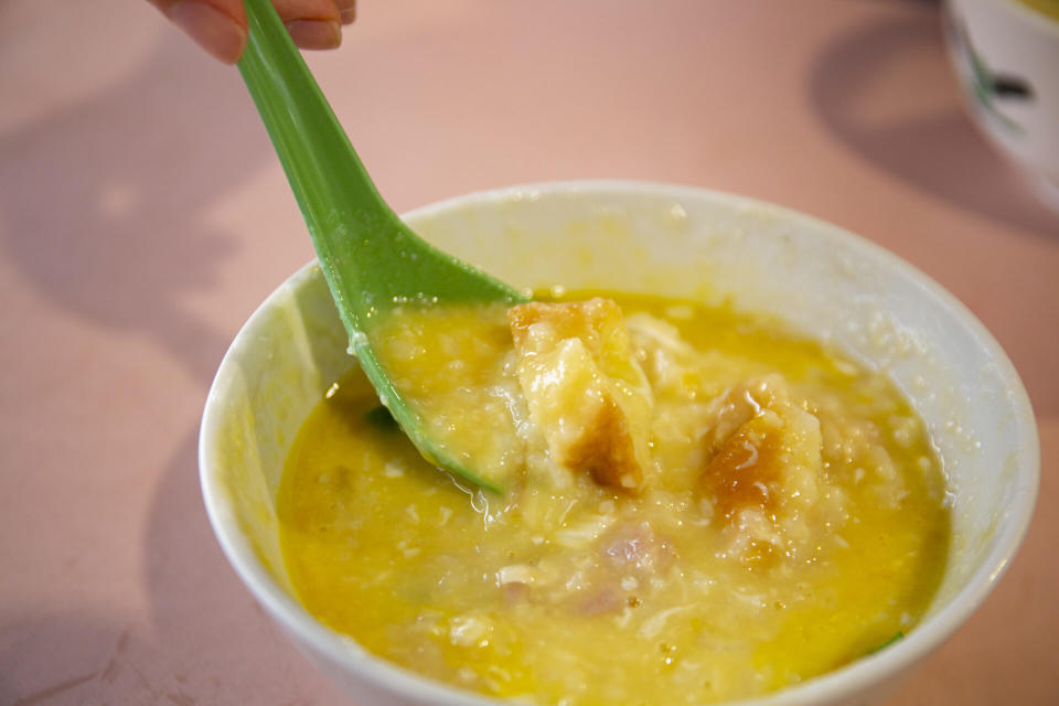 Chai Chee Pork Porridge - Yolk mixed