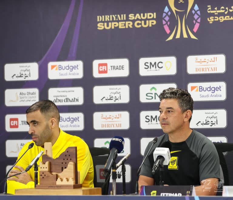 Marcelo Gallardo en una de las conferencias de prensa con Al Ittihad