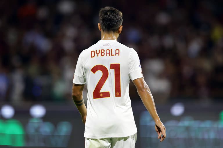Dybala dejó el 10 de la Juventus y al llegar a Roma pidió la 21
