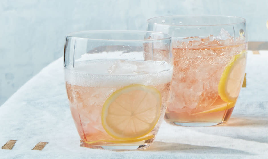 Rosé spritzer