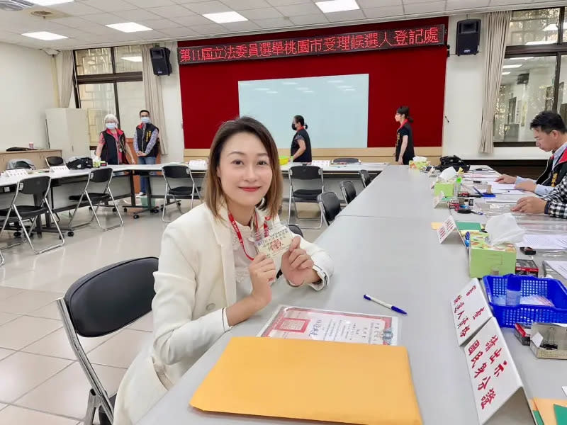 ▲以無黨籍身份參選桃園市第一選區立委選舉的馬治薇，疑接受中國資金遭桃園地院裁定收押禁見。（圖／馬治薇辦公室提供）